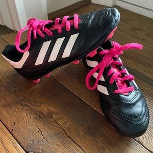 Adidas girls pink soccer cleats